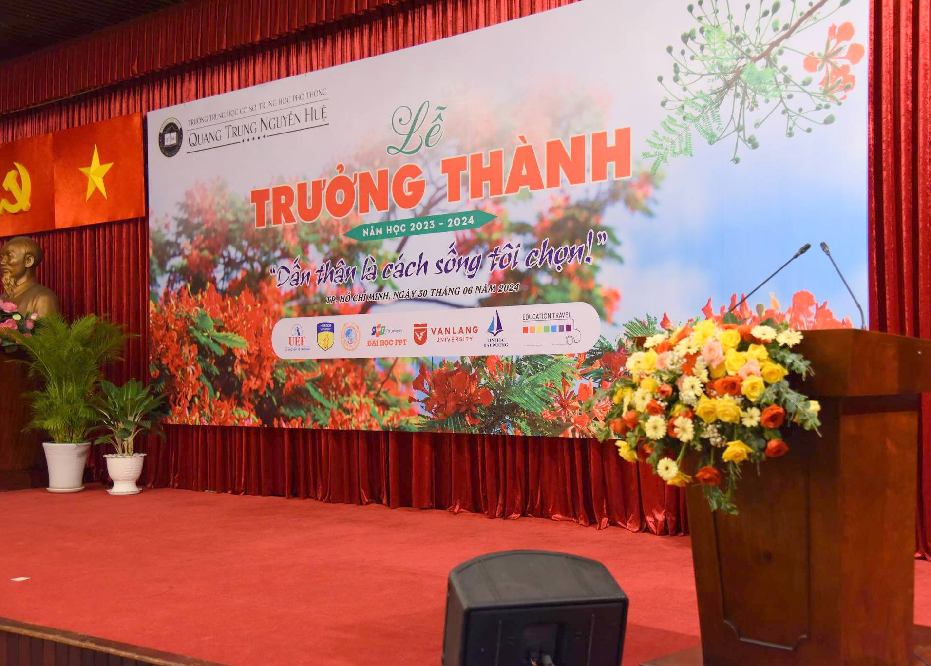 LỄ TRƯỞNG THÀNH - HỌC SINH KHỐI 12 (NĂM HỌC 2023 - 2024)